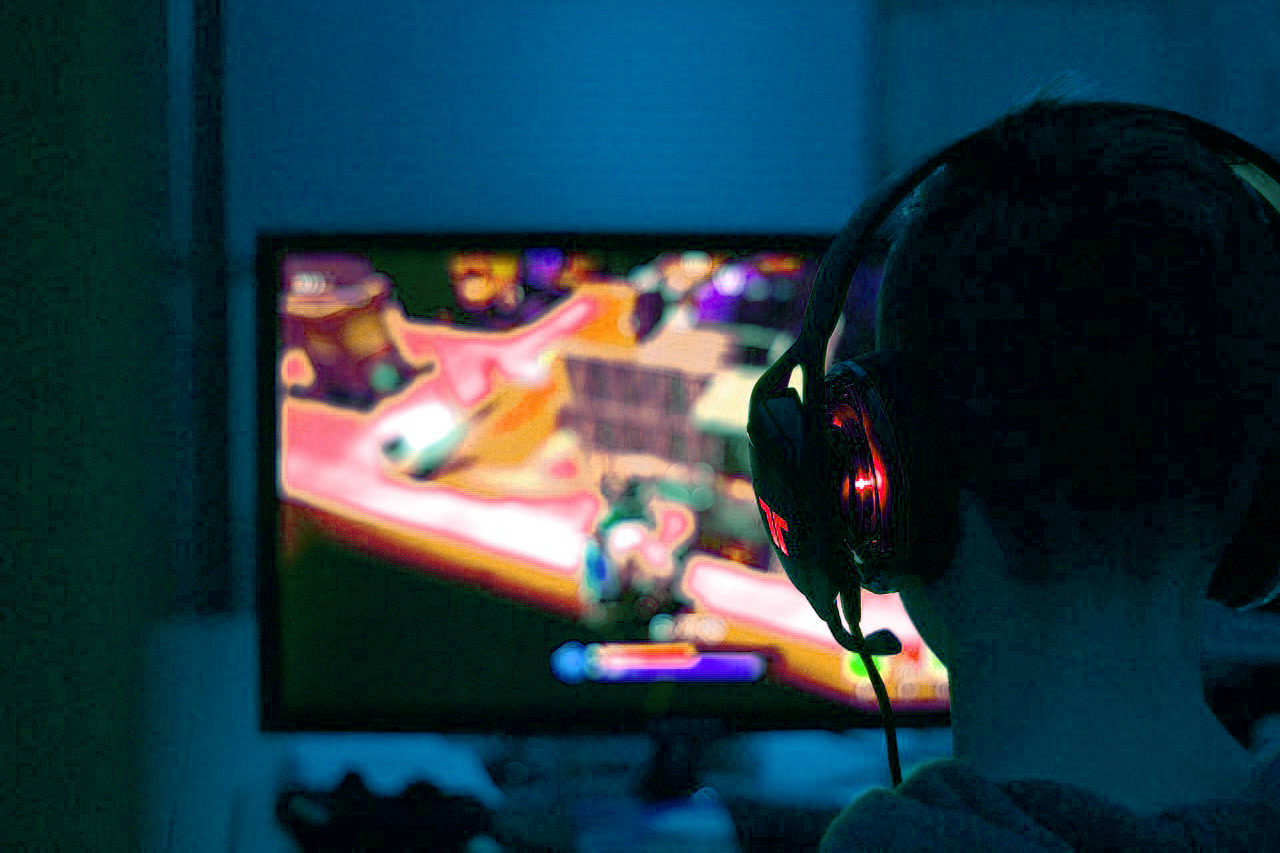 Leisure & Entertainment - Gaming, music and videos